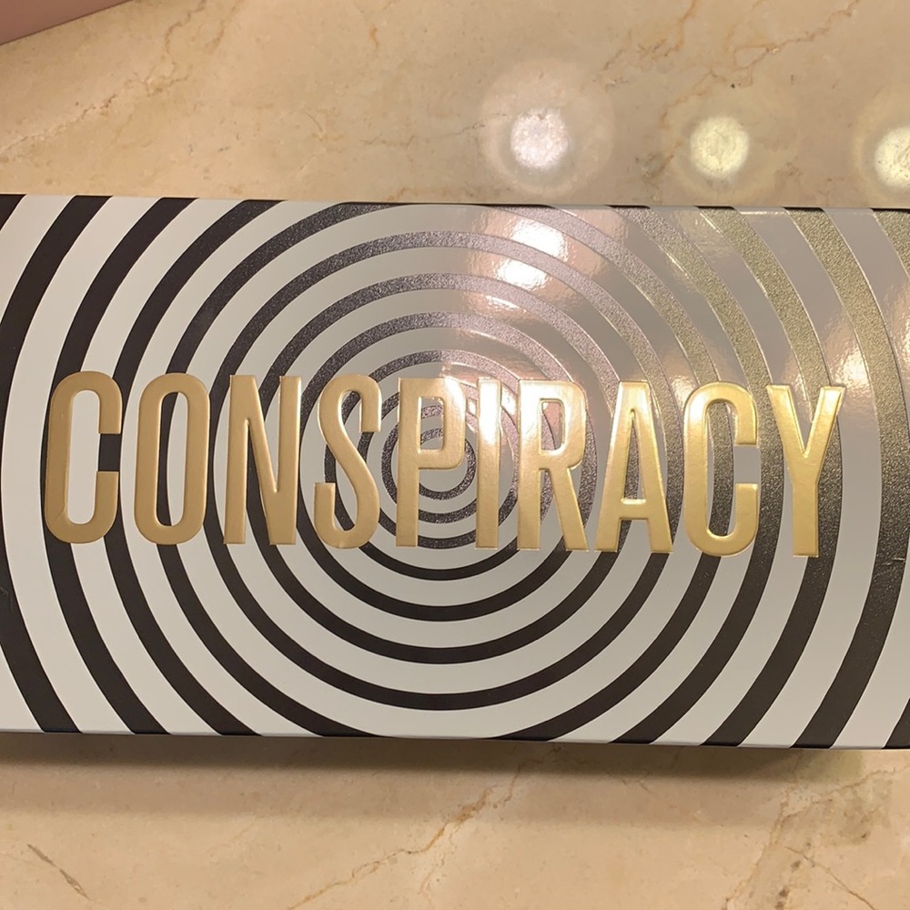 Jeffree Star Conspiracy palette